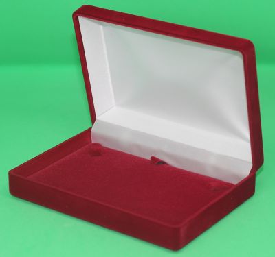 Коробочка подарочная флокированная красная с держателями на ложементе